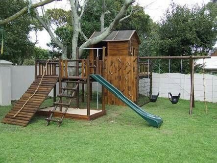 Outdoor Playhouse Ideas, Kids Jungle Gym, Backyard Jungle Gym, Diy Kids Playground, Playground Landscaping, Play Area Backyard, Diy Playground, Playhouse Outdoor, Jungle Gym