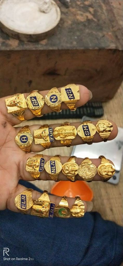 Gents Ring Design, Gents Rings, Gold Finger Rings, Gents Ring, Bangles Design, Mens Gold Rings, Name Rings, Gold Rings Fashion, Gold Ring Designs