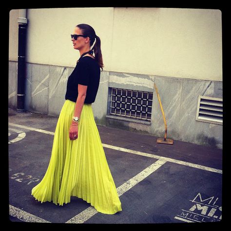 Neon Pleated Skirt--fun color really keeps this classic-could-be-stuffy style fresh Green Pleated Skirt Outfit Summer, Neon Skirt Outfit, Chic Green Pleated Summer Skirt, Edgy Pleated Summer Skirt, Green Pleated Skirt Outfit, Green Accordion Pleats Skirt, Neon Green Tennis Skirt, Pleated Skirt Outfit Summer, Neon Green Tulle Skirt