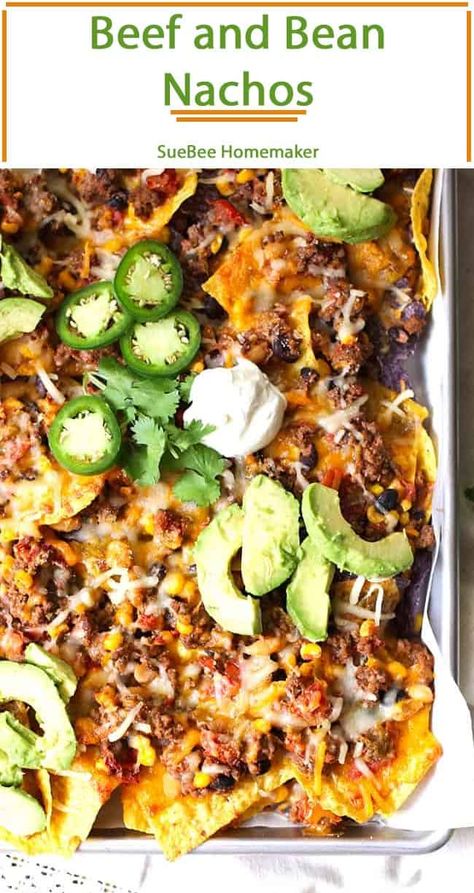 Bean Nachos, Baked Nachos, Jalapeno Recipes, Homemade Bread Recipes Easy, Nachos Beef, Hearty Casseroles, Appetizer Ideas, Tailgating Recipes, Spicy Beef