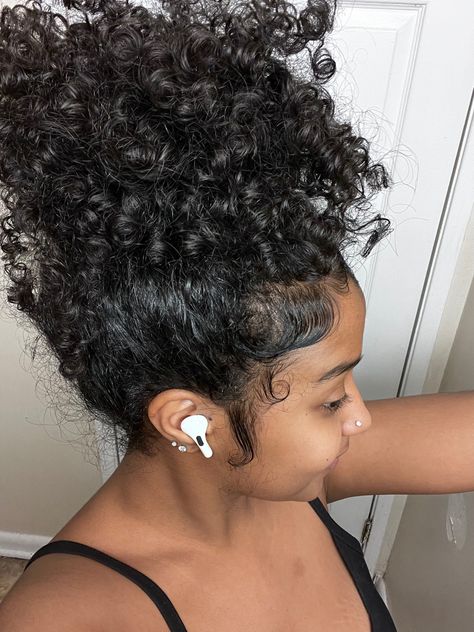 Messy Curly Bun With Edges, Natural Curly Messy Bun, Short Curly Messy Buns, Curly Messy Bun Black Women, Messy Puff Natural Hair, Messy Bun Short Curly Hair, Messy Natural Hairstyles, Messy Curly Bun Hairstyles, High Bun Curly Hair