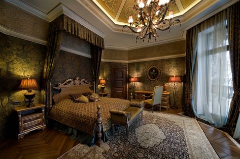 Victorian Bedroom Aesthetic, Manor Bedroom, Manor Interior, Mansion Rooms, Mansion Bedroom, Victorian Manor, Victorian Bed, Luxury Townhouse, Townhouse Interior