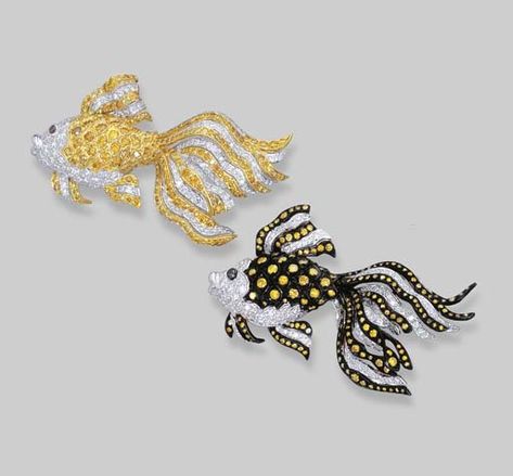 Sea Creature Jewelry, Ocean Theme Jewelry, Fish Brooch, Sea Life Jewelry, Fish Jewelry, Black Gold Jewelry, Unusual Jewelry, Couture Jewelry, Yellow Diamond