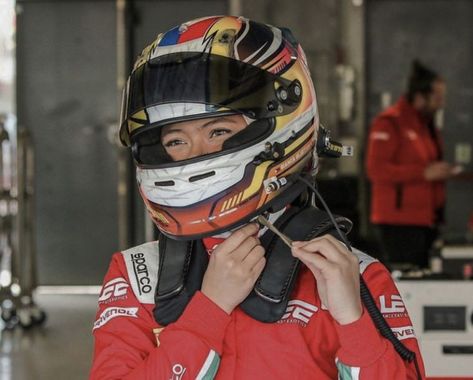 Prema Racing Aesthetic, F1 Woman Driver Aesthetic, Female Racing Driver, F1 Academy Aesthetic, Bianca Bustamante Prema, Bianca Bustamante F1 Academy, Female F1 Drivers, Female F1 Driver Aesthetic, F1 Driver Aesthetic