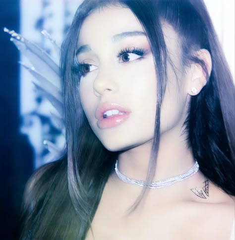 Ariana Grande Facts, Ariana Grande Outfits, Ariana Grande Fans, Ariana Grande Cute, Ariana Grande Style, Ariana Grande Wallpaper, Ariana Grande Photoshoot, Ariana Grande Photos, Ariana Grande Pictures