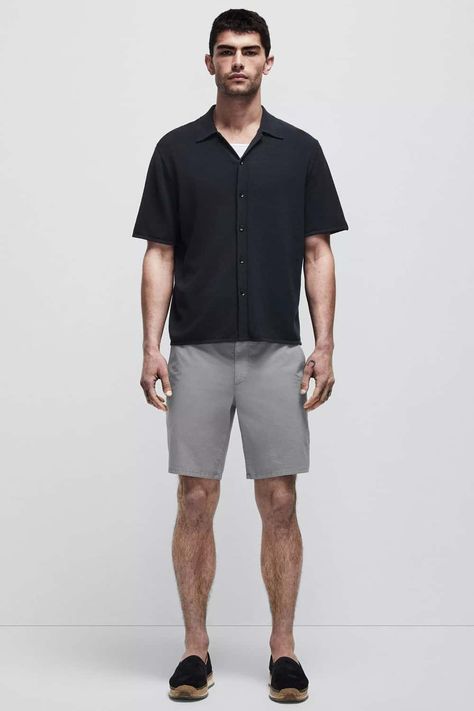 Men's grey shorts, short sleeve black shirt and black espadrilles outfit. This outfit was included in the article: What Colours To Wear With Grey Shorts: 6 Foolproof Shirt Options, on MensFlair.com Black Espadrilles Outfit, Short Pants Outfit Men, Grey Shorts Outfit Men, Grey Shorts Outfit, Dark Grey Chinos, Espadrilles Outfit, Inspo Fits, Mens Shorts Outfits, Grey Chinos