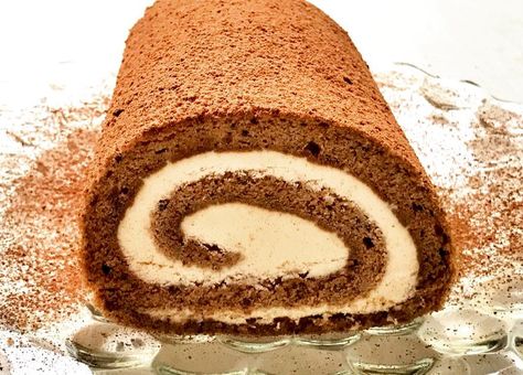 Instagram Image Tiramisu Cake Roll, Tiramisu Cake Recipe, Jelly Roll Cake, Chocolate Tiramisu, Cake Roll Recipes, Italian Pastries, Log Cake, Tiramisu Cake, Tiramisu Recipe