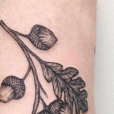 Oak Branch Tattoo, Yg Tattoos, Oak Branch, Branch Tattoo, London Tattoo, B Tattoo, Uk London, Tattoo Inspo, Artist On Instagram