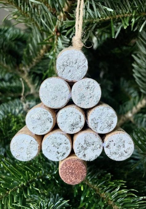 These Christmas tree decorations are super easy to make from wine corks, add a touch of fun and sparkle to your season’s decor. Plus they are a great activity to make with children. I’ve been playing with ideas for how to use saved leftover wine corks as Christmas decorations. I love the idea of reusing what I already have rather than buying new. Working with wine corks is a delight, there are so many potential ideas for making Christmas decor with them. Use the corks w… Wine Cork Star, Ornament Made From Wine Cork, Diy Christmas Ornaments Using Wine Corks, Diy Wine Cork Crafts, Wine Cork Christmas Ornaments, Cork Reindeer Ornaments Diy How To Make, Cork Christmas Tree, Wine Cork Christmas, Wine Cork Coasters