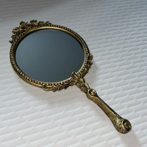 Brand New In Box (Photos From A Different Opened Box) 14 Inches X 7.25 Inches Vintage Looking Handheld Mirror Gold Paint Smoke Free, Pet Free Home Victorian Hand Mirror, Gold Hand Mirror, Vintage Handheld Mirror, Royalty Dr, Painting Mirror, Mirror Color, Vanity Mirrors, Handheld Mirror, Vintage Mirrors