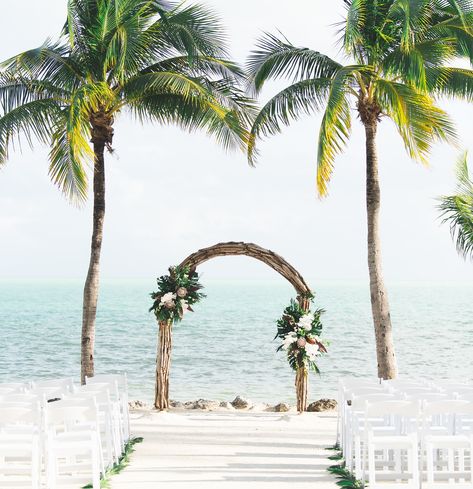 * Cheeca Lodge Magic * * * * @jannettedellanosphotography @cheecalodge @floralfantasyweddings @coral_keys_party_rentals * * * #islamoradawedding #islamoradaweddingphotographer #islamoradaweddingplanner #floridakeyswedding #floridakeysweddingphotographer #destinationwedding #destinationweddingphotographer #destinationweddingplanner #thefloridakeys #floridakeysbride #islamoradabride #bridal #bridetobe #bride #brides #gettingmarried #weddingceremony #weddingceremonydecor #cheecalodge #chee... Cheeca Lodge Wedding, Islamorada Wedding, Florida Keys Wedding, Keys Wedding, The Florida Keys, Lodge Wedding, Destination Wedding Planner, Wedding Ceremony Decorations, Florida Keys