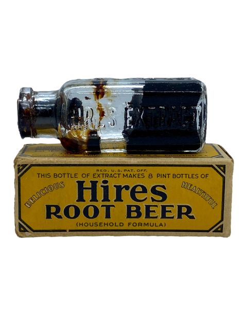 1929 Hires Root Beer Extract Antique sample bottle with original box Root Beer Bottle, Hires Root Beer, Antique Bottle, Bottle Stoppers, Philadelphia Pa, Root Beer, Antique Shops, Oil Lamps, Glass Ball