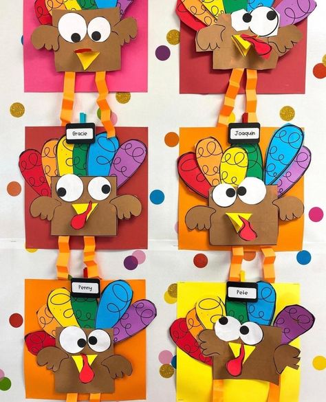 Art Projects For Thanksgiving, Thanksgiving Class Craft Ideas, 2nd Grade Turkey Art Projects, Kindergarten Turkey Art, Thanksgiving Placemats Kindergarten, Thankful Art Preschool, Thanksgiving Projects For Kindergarten, Thankful For Crafts For Kids, November Art Kindergarten