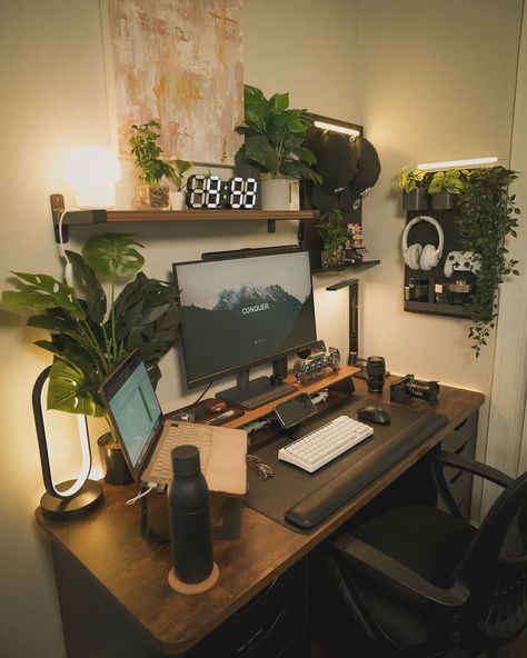 Happy Setup 👨‍💻 📸 @_lifeofsx If you like setup related content follow Us... #workspaceinspo #deskaccessories #deskchair #desktop #deskenvy #studydesk #workdesk #flexibleworkspace #desksituation #desktopwallpaper #workspacesolutions #deskgoals #desktops #workspacegoal #deskdecoration #deskdecor #workspace #desklife #desktoppc #workspacestyling Cozy Corporate Office Decor, Desktop Computer Setup Small Space, Mens Office Setup, Dark Computer Setup, Male Pc Setup, Cozy Game Room Aesthetic, Photo Editing Desk Setup, Consulting Office Design, Dark Brown Desk Setup