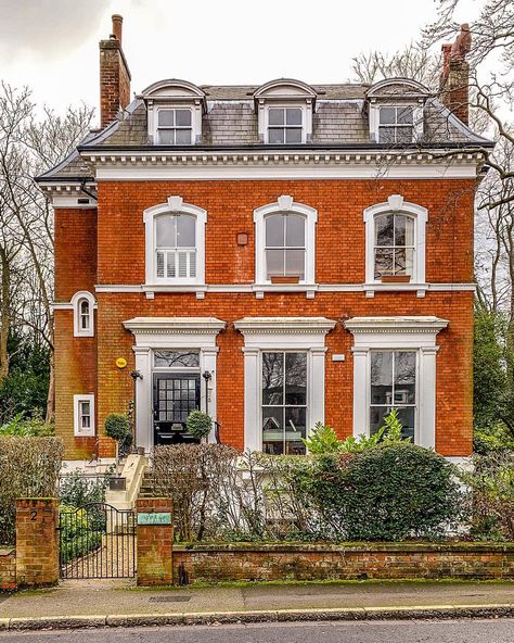 A beautiful brick house in Sydenham, London. Click through for more pictures on A Lady in London’s Instagram.   #house #london #sydenham Old Brick House, Brick House Plans, House Victorian, Red Brick House, London House, Victorian Architecture, Architecture Exterior, Sims House, Exterior House