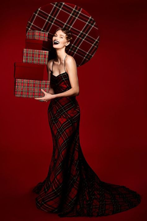 Christmas Fashion Editorial, Red Fashion Editorial, Editorial Christmas, Holiday Fashion Editorial, Holiday Editorial, Christmas Fashion Photography, Christmas Editorial, Lindsay Adler, New Year Photoshoot