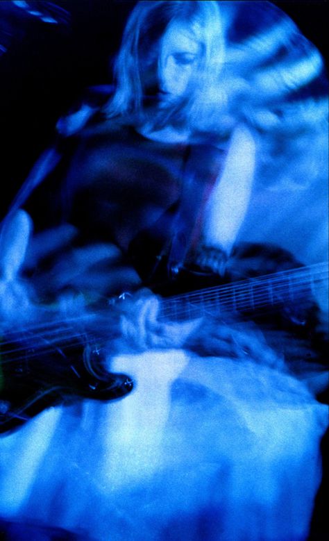 Punk Aesthetic Wallpaper, Pop Punk Aesthetic, Blur Band, Scorpio Rising, Punk Wallpaper, Musician Photography, Kim Gordon, Alternative Aesthetic, Rock Aesthetic