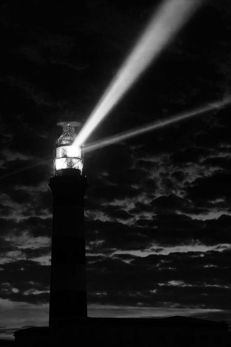 Light House At Night, Lighthouses At Night, Dark Lighthouse Aesthetic, Lighthouse In The Dark, Gothic Lighthouse, Bone Island, Lighthouse Night, Lighthouse At Night, Ocean Lighthouse