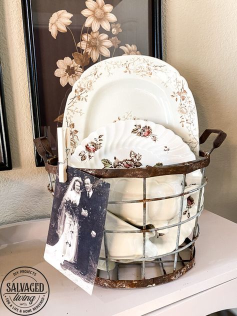 Displaying Old Recipes, How To Display Vintage Plates, Tea Cart Decor Display, Decorating With Wire Baskets Display, Vintage Dish Display Ideas, Vignettes Styling Display Ideas Kitchen, Vintage Dishes Display, Decorating With Wire Baskets, Vignettes Styling Display Ideas