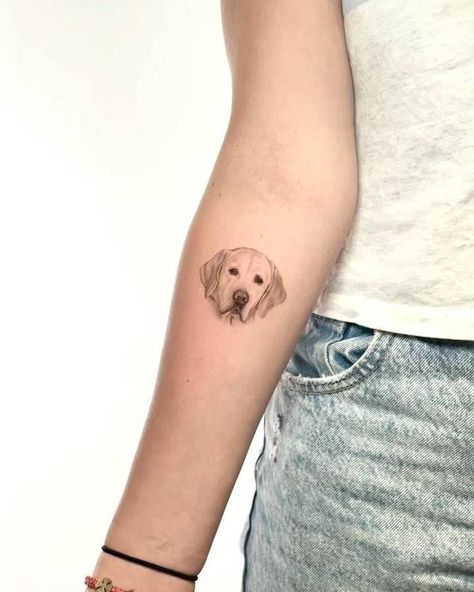 Golden Retriever Tattoo Minimalist, Snapdragon Tattoo, Shoulder Tattoo Quotes, Golden Retriever Tattoo, Golden Retriever Portrait, Pet Portrait Tattoos, Pet Tattoo Ideas, Dog Portrait Tattoo, Shoulder Cap Tattoo