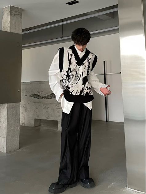 Male Inspo Outfit, Masc Kpop Outfits, Acubi Male Style, Men Acubi Fashion, Acubi Male Outfits, Male Kpop Idol Outfits, Male Acubi Fashion, Black Outfit Male, Acubi Outfits Men