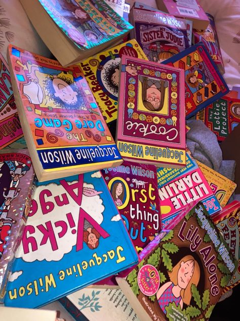 Tracy Beaker Aesthetic, Uk Childhood 2000s, British Childhood Nostalgia, 2000s British Childhood, British Childhood Aesthetic, Uk Nostalgia, Childhood Nostalgia Aesthetic, Jacqueline Wilson Books, 2020 Nostalgia