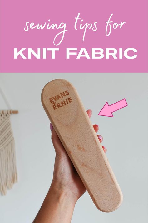 Sewing with knit fabrics can be a bit intimidating, but I’ve got 5 simple tips to help you conquer your fear and get sewing with this comfy fabric! How To Sew With Knit Fabric, Sewing Knit Fabric, Sewing Gadgets, Sewing Knits, Teaching Sewing, Knitting Hacks, Sewing Seams, Shirt Sewing Pattern, Sewing Crafts Tutorials