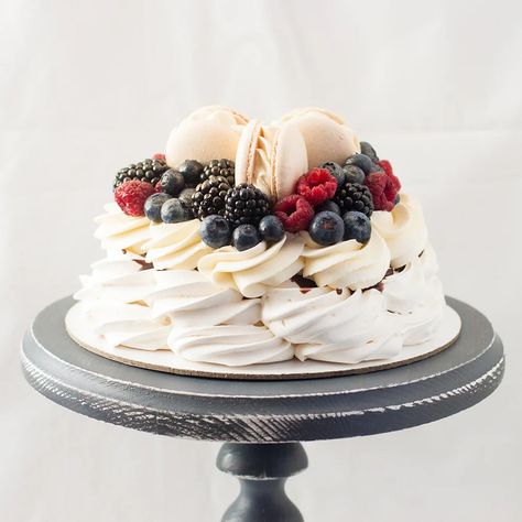 Winter Pavlova, Meringue Powder Royal Icing, Egg White Substitute, Making Royal Icing, Royal Icing Buttercream, Foodborne Illness, Icing Buttercream, Stabilized Whipped Cream, Meringue Recipe