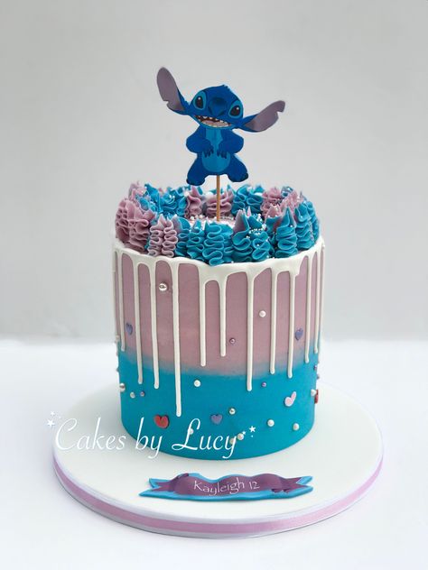 Stitch drip cake Stitch Drip Cake, Cake Stitch, Drip Cake, Drip Cakes, Cake