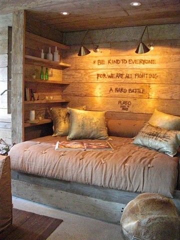 Hmmm, could I use the pallets I got to make my window seat & shelves?! Small Bedrooms, Reading Area, Book Nook, Cozy Reading, Cozy Nook, Style At Home, Book Nooks, Reading Nook, Decor Rustic