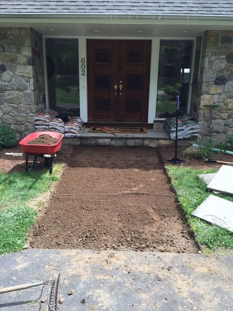 You might want to rethink your walkway when you see what this clever homeowner did! Walk Ways To Front Door, Front Door Walkway Ideas, Front Walkway Ideas, Walkways To Front Door, Walkway Ideas, Front Walkway, Flagstone Patio, Thrift Store Crafts, Landscape Garden