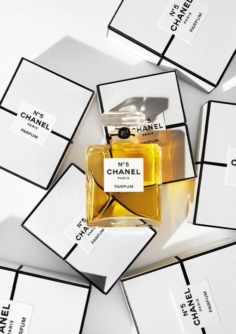 100 Years of Celebrity: Revisiting the 5 Interpretations of Chanel N°5 - Beauty Chanel N5, Chanel N 5, Fragrance Lab, Chanel Fragrance, Chanel N° 5, Marion Cotillard, Chanel No 5, Chanel Perfume, Popsugar Beauty