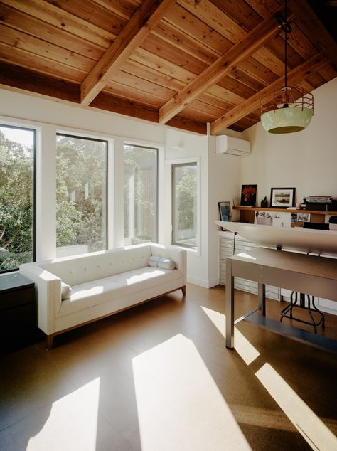 Retractable Glass Doors, Wooden Roof, 1960s House, Design Dining Room, Forest Canopy, Wood Roof, Midcentury Home, Roof Architecture, Bedroom Interiors