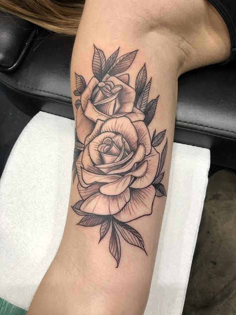 #rose #tattoos #biceps #tattoosforwomen #tattooideas Big Bicep Tattoos For Women, Bicep Cover Up Tattoos For Women, Rose Bicep Tattoo Men, Rose Tattoo Men Bicep, Rose Tattoo Inner Bicep, Inner Bicep Cover Up Tattoo, Upper Arm Rose Tattoos For Women, Bicep Rose Tattoo, Rose Bicep Tattoo