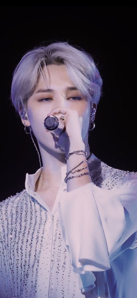 BangtanAlex⁷ on Twitter: "HOW ARE YOU A REAL PERSON??? HOW??? I'm going through it guys! 😭😭😭😭😭😭😭 #JIMIN #지민 @BTS_twt… " Jimin Concert, Vminkook Cute Pics, Going Through It, Jimin Wallpaper, Park Jimin Bts, I Love Bts, Bts Lockscreen, Bts Twt, Concert Posters