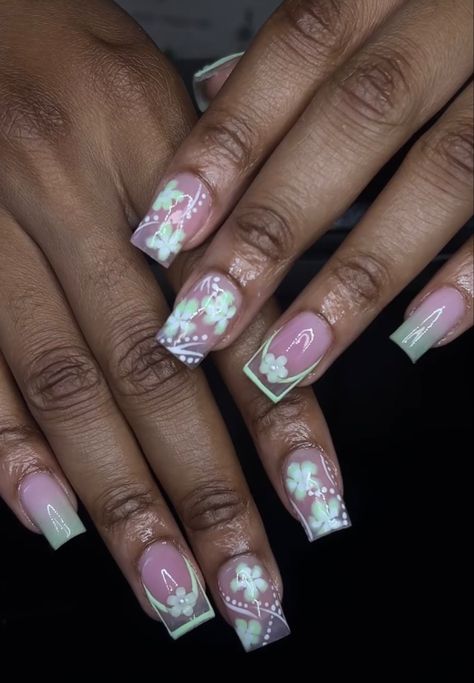 green flower nails @JBSTYLD Sage Green Flower Nails, Y2k Flower Nails, Green Flower Nail Designs, Pink And Green Nails Acrylic, Sage Green Acrylic Nails, Green Nails With Flowers, Green Flower Nails, Heavenly Nails, Hawaii Nails