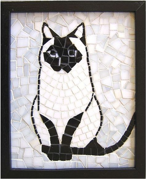 Siamese Cat. Pauline Gallagher Cat Mosaic, Mosaics Art, Mosaic Animals, Mosaic Garden Art, Mosaic Art Projects, Mosaic Madness, Mosaic Tile Art, Black And White Cat, Glass Mosaic Art