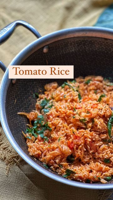 Boiled Rice Recipes, How To Boil Rice, Tomato Rice, Red Chilli Powder, Leftover Rice, Mustard Seeds, Tomato Seeds, Coriander Leaves, Curry Leaves