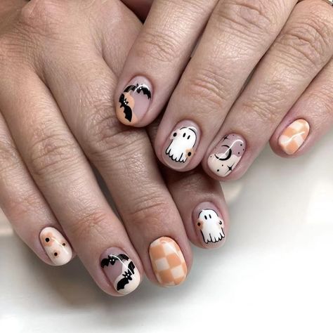 PRICES MAY VARY. 【Halloween High-Quality Press on Nails】:Our YEFIUO press on nails are thickened acrylic glossy fake nails with designs. Not only is it comparable to a nail salon, but it can also be done at home. Not only does it save you time and money, it also ensures that your nails will never break or split! 【DIY Nail Art That Wow】: With French designs,salon dip,acrylic nails,gel manicures,glue on nails,press ons manicures and more,YEFIUO has got you covered in the fashion colors,shapes,leng Nails Press Ons, Halloween Press On Nails, Short Square Nails, Diy Nail Art, Press Ons, Halloween Nail Designs, Halloween Nail, Acrylic Nail Art, Halloween Nail Art