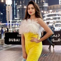 Ashi singh (@i_ashisinghh) • Instagram photos and videos Black Backless Gown, Dubai Vibes, Ashi Singh, Backless Gown, Teen Actresses, Stylish Photo Pose, Dressed To Kill, My Dress, Bollywood Celebrities