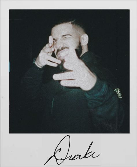 Drake polaroid with original signature Drake Magazine Cover, Drake Poster Black And White, Drake Stickers Printable, Rapper Polaroid, Drake Poster Prints, Drake Polaroid, Drake Signature, Drake Stickers, Drake Black And White