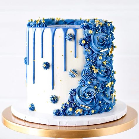 Brittany May Cakes on Instagram: “White, blue and gold! 💙✨🌟 • • • Sprinkles: @fancysprinkles - Use code BRITTANYMAY15 to save! ✨ • • • Cake stand: @amalfi_decor - Use code…” Sprinkle Wedding Cakes, Celebration Desserts, Galaxy Cake, Fancy Sprinkles, Birthday Cakes For Her, Gold Sprinkles, Beautiful Cake Designs, Cake Decorating Piping, Birthday Cakes For Women