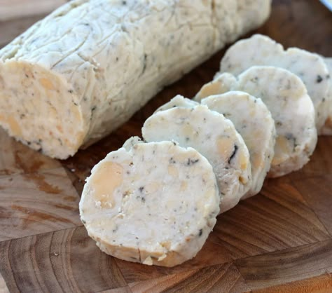 Blue Cheese Butter Cheese Sauce For Steak, Steak Butter Recipe, Blue Cheese Butter, Flavored Butter Recipes, Compound Butter Recipe, Blue Cheese Recipes, Blue Cheese Sauce, Butter Steak, Florida Food