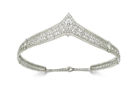 FORMERLY IN THE COLLECTION OF THE LATE SANDRA PAYSON. A Seed Pearl and Diamond Tiara/Bandeau, Circa 1915. Set at the centre with a pear-shaped diamond, further accented with circular- and single-cut diamonds, between borders of seed pearls. Diamond Bandeau Tiara, Bandeau Tiara, Diamond Hair, European Jewelry, Pearl Tiara, Beautiful Tiaras, Diamond Tiara, Hair Adornments, International Jewelry