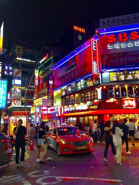 #seoul #night #like #korea #city Dream City Korea, Night Life Korea, South Korea Night Life, Seoul Club Aesthetic, South Korea Seoul Aesthetic Night, Korean Night Life, Korean Night Club Aesthetic, Seoul City Aesthetic, Korea City Night