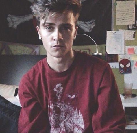 Shane Harte, New Hope Club, Attractive Guys, New Hope, Lost & Found, Brunettes, This Guy, Beautiful People, Graphic Tshirt