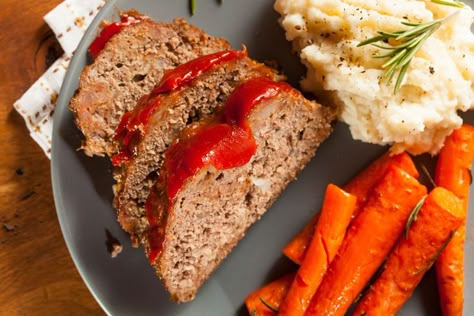 Not your grandmother's recipe! Only 4 ingredients and adding ranch will give it just the kick it needs. Paula Deen Meatloaf Recipes, Grain Free Meatloaf, Ranch Meatloaf, Paula Deen Meatloaf, Hidden Valley Ranch Recipes, Hidden Valley Recipes, Recipe With Sour Cream, Homemade Meatloaf, Hidden Valley Ranch