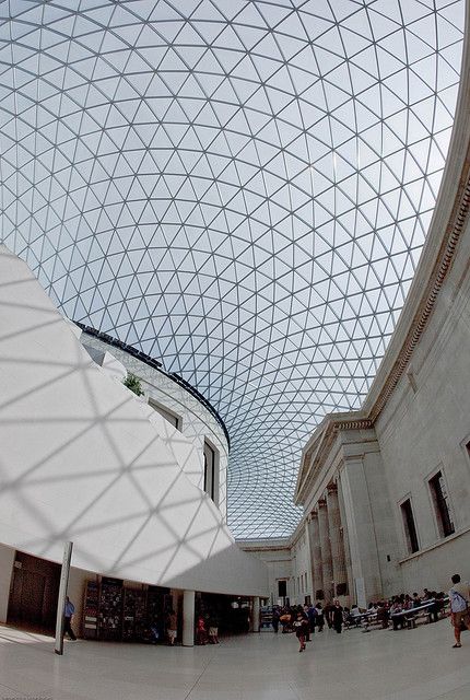 British Museum Atrium,  London.   I used to work there,  in Prints and Drawings. Museum Atrium, Facade Skin, Norman Foster Architecture, Norman Foster, London Architecture, Top Architects, Zaha Hadid Architects, Famous Architects, Zaha Hadid