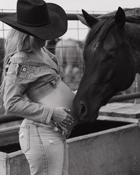 from engagement photos to bridals to wedding and now maternity with these two 🥹 grateful to capture your life as it grows @jor_barksdale !!! #austintexasphotographer #austinweddingphotographer #dallasweddingphotographer #dallasmaternityphotographer Cowboy Theme Maternity Pictures, Announcing Pregnancy Picture Ideas, Maternity Session With Horse, Maternity Pics With Horses, Horse Pregnancy Photoshoot, Country Maternity Photoshoot, Maternity With Horse, Western Maternity Pictures With Horses, Maternity Horse Photoshoot