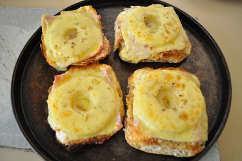 Toast Hawaii - Open Faced Sandwich For A Snack Or Dinner Recipe - Food.com Dinner Toast, Open Faced Sandwich Recipes, Hawaiian Sandwiches, Toast Hawaii, Cold Sandwiches, Open Faced Sandwich, Dinner Sandwiches, Cheese Toast, Sandwiches For Lunch